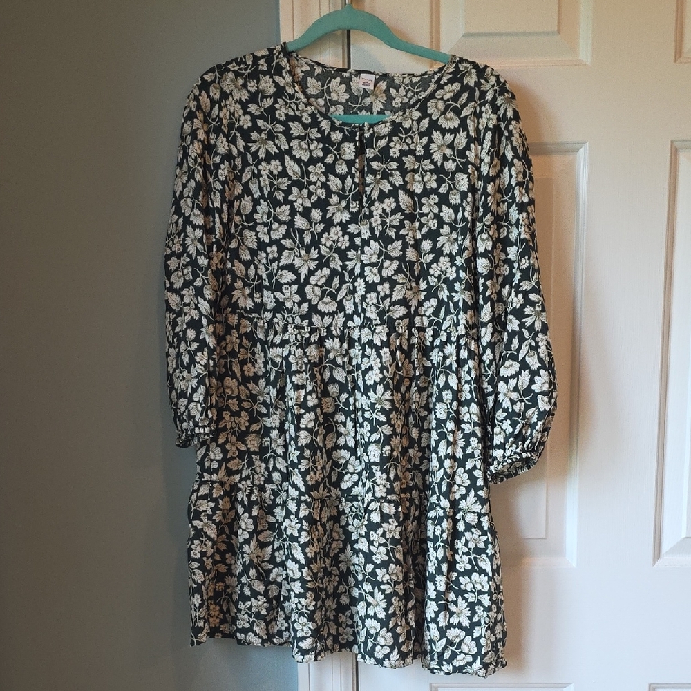 Old Navy Green and White Bishop Sleeve Sundress